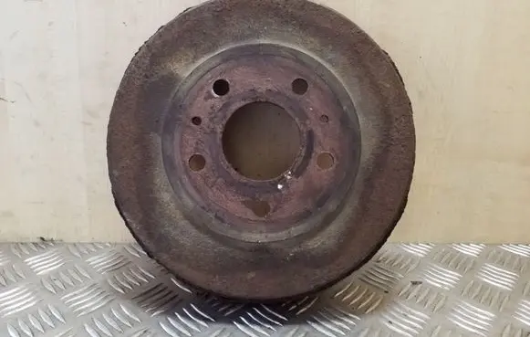 Ford Focus Drum brake (rear) BV611126B