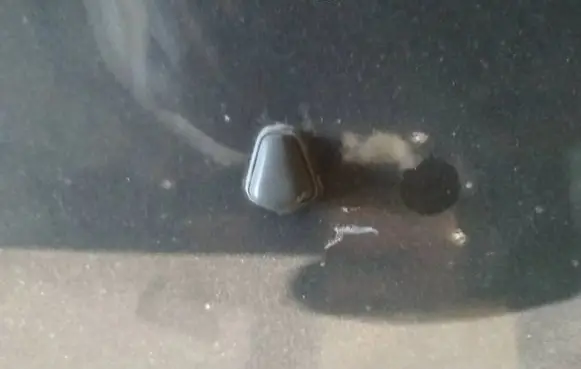 Land Rover Freelander Windshield washer spray nozzle 