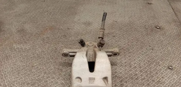Toyota Avensis T250 Rear brake caliper 
