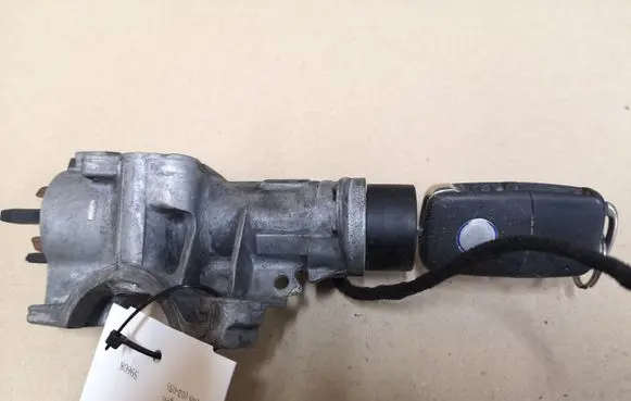 Volkswagen Polo Ignition lock 1B0905851C