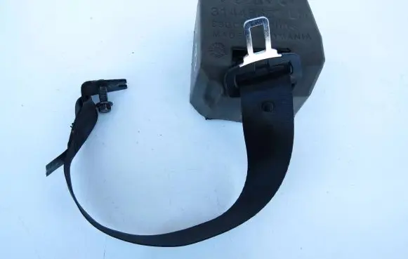 Volvo XC60 Rear seatbelt 39838361 31446667