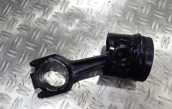 Ford Fiesta Piston with connecting rod S89FF GU264
