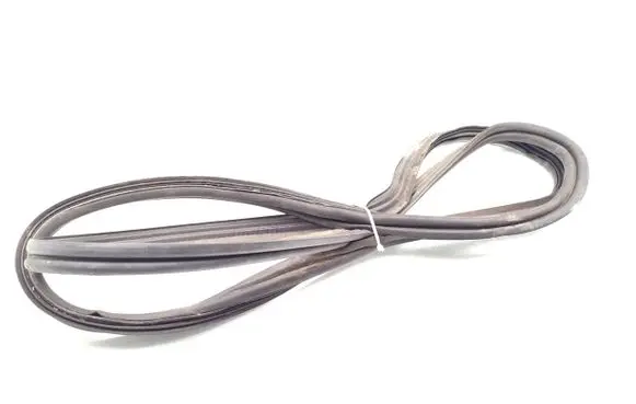 Mercedes-Benz E W212 Seal rubber (tailgate) 