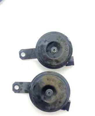 Toyota Prius+ (ZVW40) Horn signal 8652047010 2722001530