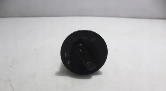 Skoda Octavia Mk2 (1Z) Light switch