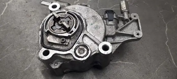 Jaguar XF X250 Vacuum pump D171B-1A