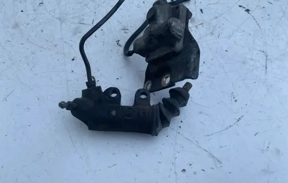 Toyota Previa (XR30, XR40) II Clutch slave cylinder 