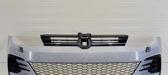 Volkswagen Golf VII Front bumper 5G0807221LS