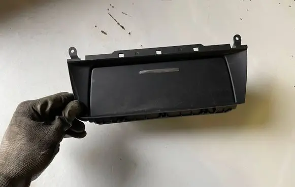 BMW X3 F25 Car ashtray B0701112 105091772 10538172