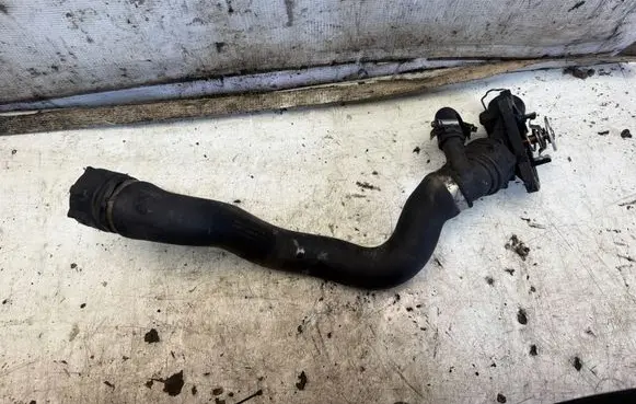BMW 3 E46 Thermostat/thermostat housing 7785053