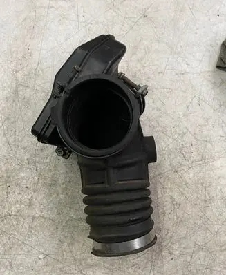Intake resonator