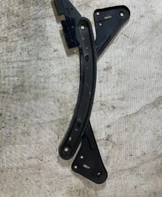 Volvo V40 Other front suspension part AV61101A80AF AV61101A81AF