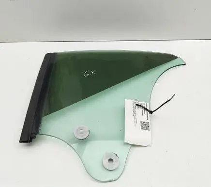 Ferrari California F149 Rear side window 69876000
