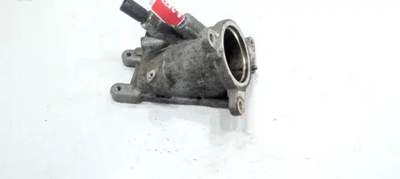 Volkswagen PASSAT B8 Throttle valve 04L128637A