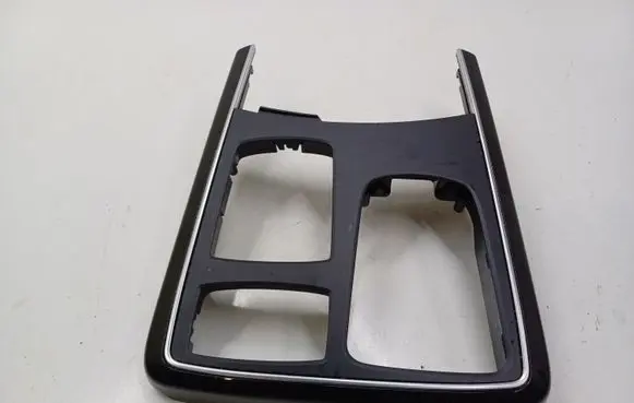 Mercedes-Benz GLE (W166 - C292) Other center console (tunnel) element A1666800803