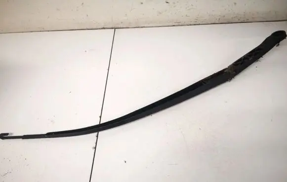 Honda CR-V Front wiper blade arm