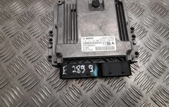 Peugeot 508 II Engine control unit/module 9832473580