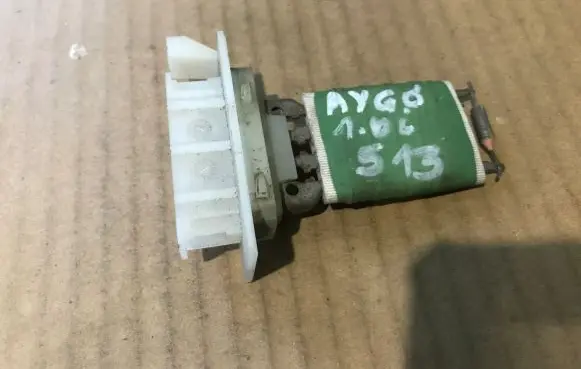 Toyota Aygo AB10 Heater blower motor/fan resistor 13223A VALEO
