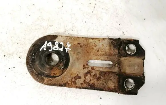 Ford Focus C-MAX Engine mounting bracket