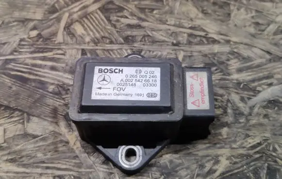 Mercedes-Benz E W211 ESP acceleration yaw rate sensor 0265005246 A0025426618