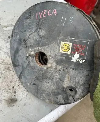 Iveco Daily 30.8 - 9 Brake booster 500373265