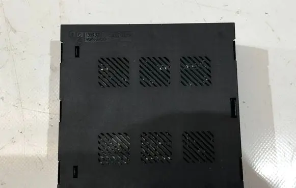 BMW 7 E65 E66 Power management control unit 7510638