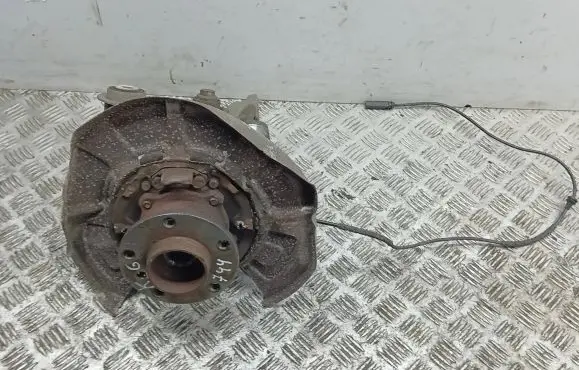 BMW X5 E70 Rear wheel hub