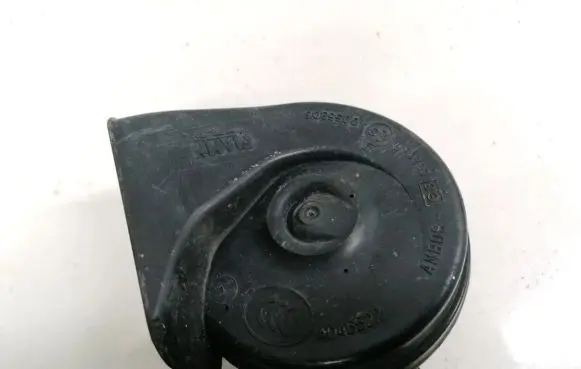 Ford Mondeo Mk III Horn signal E30055306