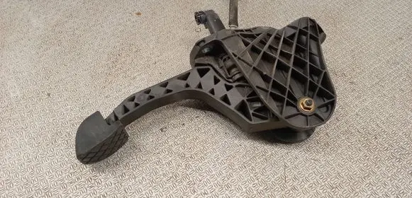 Volkswagen Golf Plus Clutch pedal 1K1721059BJ
