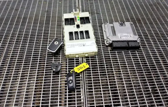 BMW 3 F30 F35 F31 Engine ECU kit and lock set 8582279