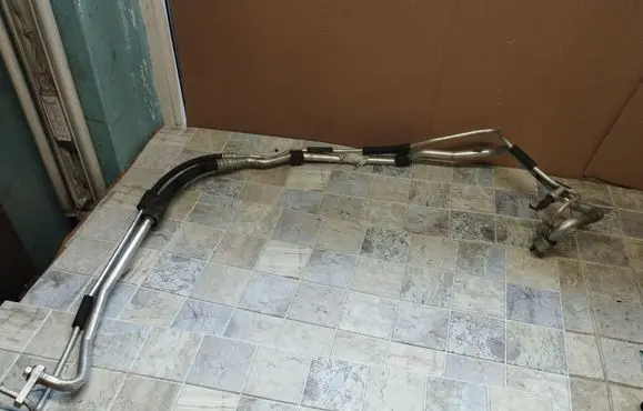 Air conditioning (A/C) pipe/hose