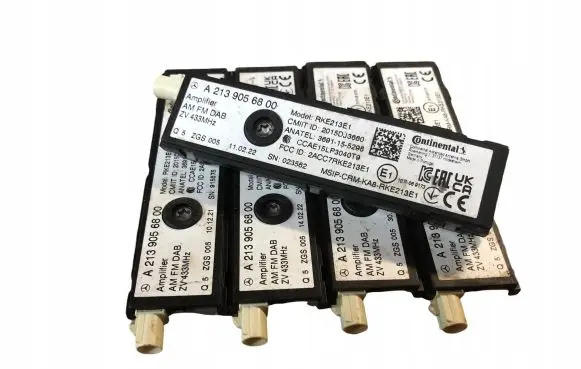 Mercedes-Benz E W213 Aerial antenna amplifier A2139056800