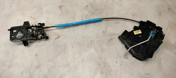 KIA Stonic Loading door lock 