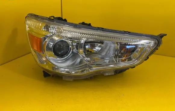 Mitsubishi ASX Headlight/headlamp 8301c872