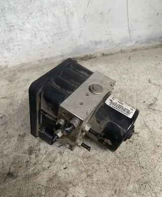 Volvo V50 ABS Pump 30794728