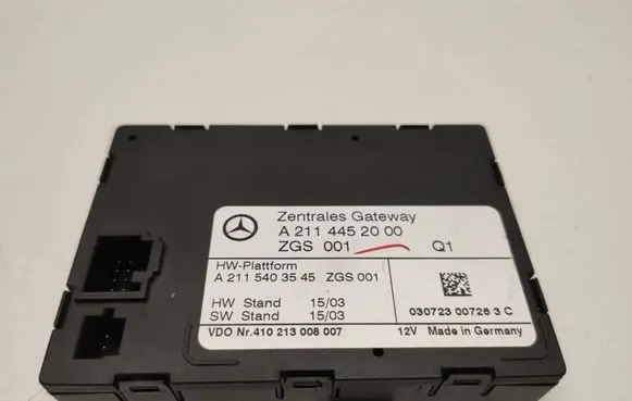 Mercedes-Benz E W211 Gateway control module A2114452000