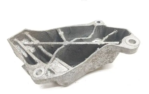 BMW 5 F10 F11 Engine mounting bracket 6781241 46000 19664510