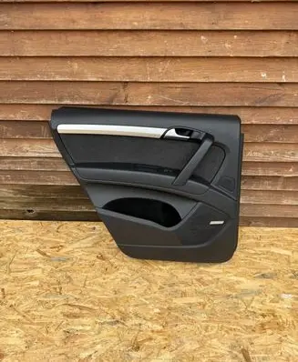 Audi Q7 4L Rear door card panel trim 4L0867305 T0022504 P0110466