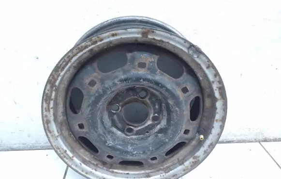 Volkswagen PASSAT B4 R14 steel rim 357601025A