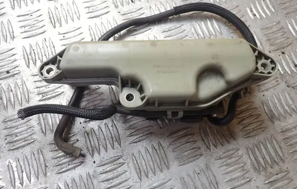 Volvo V70 Vacuum air tank 31330458