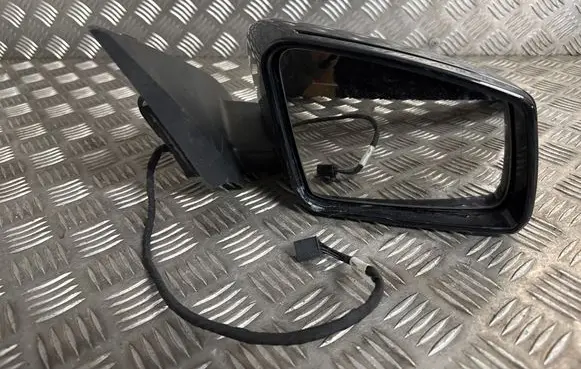 Mercedes-Benz A W176 Front door electric wing mirror A1768100216 1406260009 0004542719