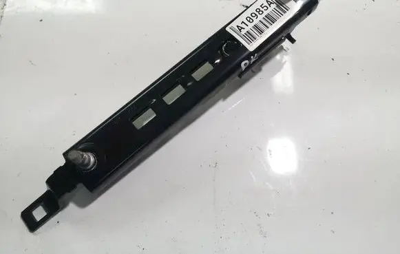 Opel Zafira A Seat belt adjustment rail 090560650