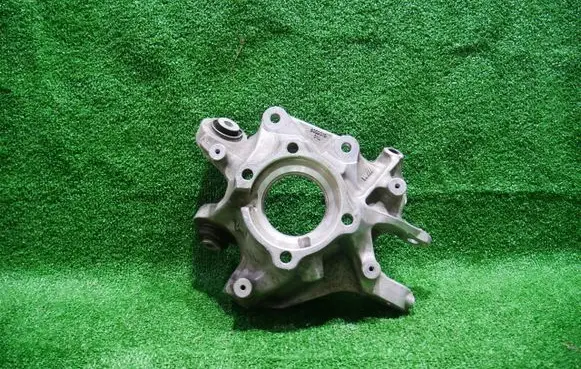 Rear wheel hub