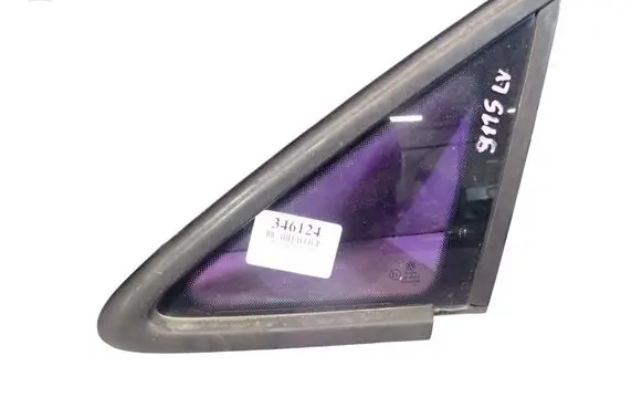 Volkswagen Touran I Rear side window