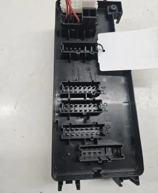 Mercedes-Benz ML W164 Fuse module A1645402372