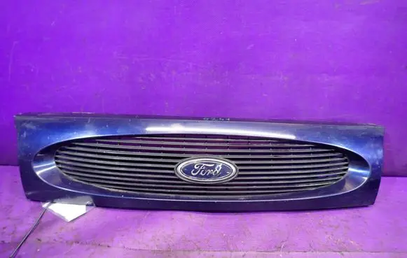 Ford Fiesta Front grill 96FB8A133