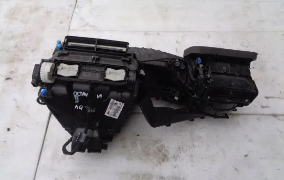 Skoda Octavia Mk2 (1Z) Interior heater climate box assembly 1Z1820003AQ