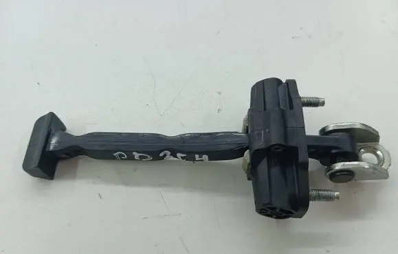 Ford C-MAX II Front door check strap stopper