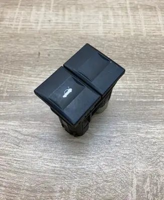 Ford Mondeo Mk III Tailgate opening switch 1S7T19B514AA