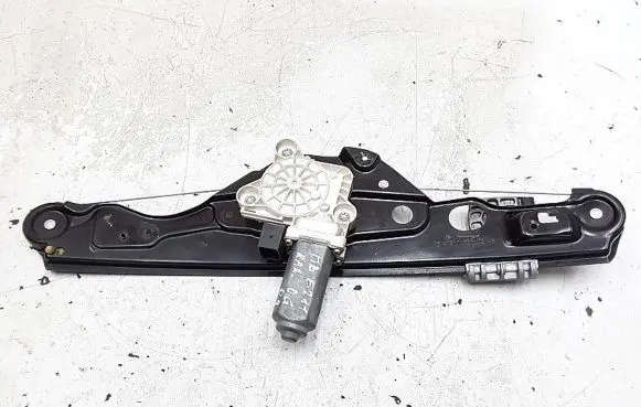 Mercedes-Benz E W211 Rear door window regulator with motor a2117300246